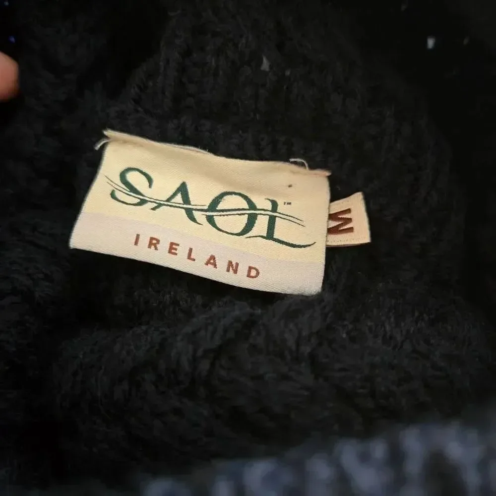 Saol Ireland 100% Merino Wool Sweater Size Medium Cable Knit Navy Blue